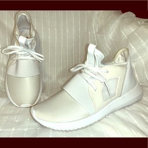 Nike Sleek Modern White Sneakers